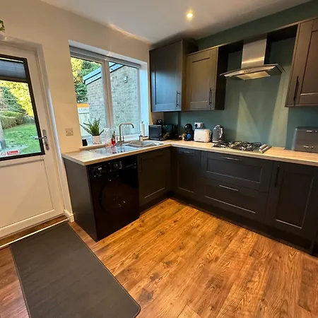 Casa de Férias Elwood - Spacious Contemporary From In With Parking Harrogate