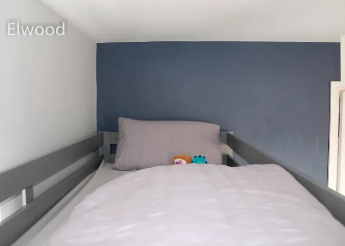 Elwood - Spacious Contemporary From In With Parking Χαρογκέιτ