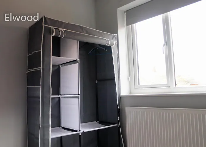 Σπίτι διακοπών Elwood - Spacious Contemporary From In With Parking *