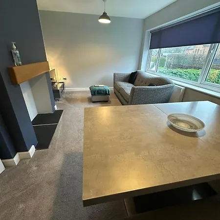 Elwood - Spacious Contemporary From In With Parking Feriehus *